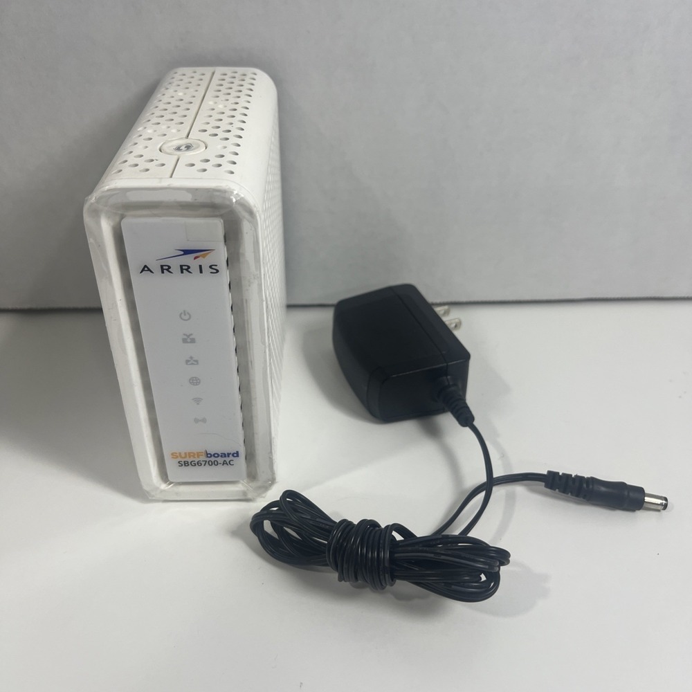 Arris Surfboard SBG6700-AC DOCSIS 3.0 Cable Modem Dual Band WiFi Router White